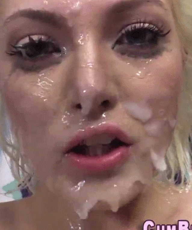 Смазливая блонда получила камшот на лицо после интенсивной дрочки