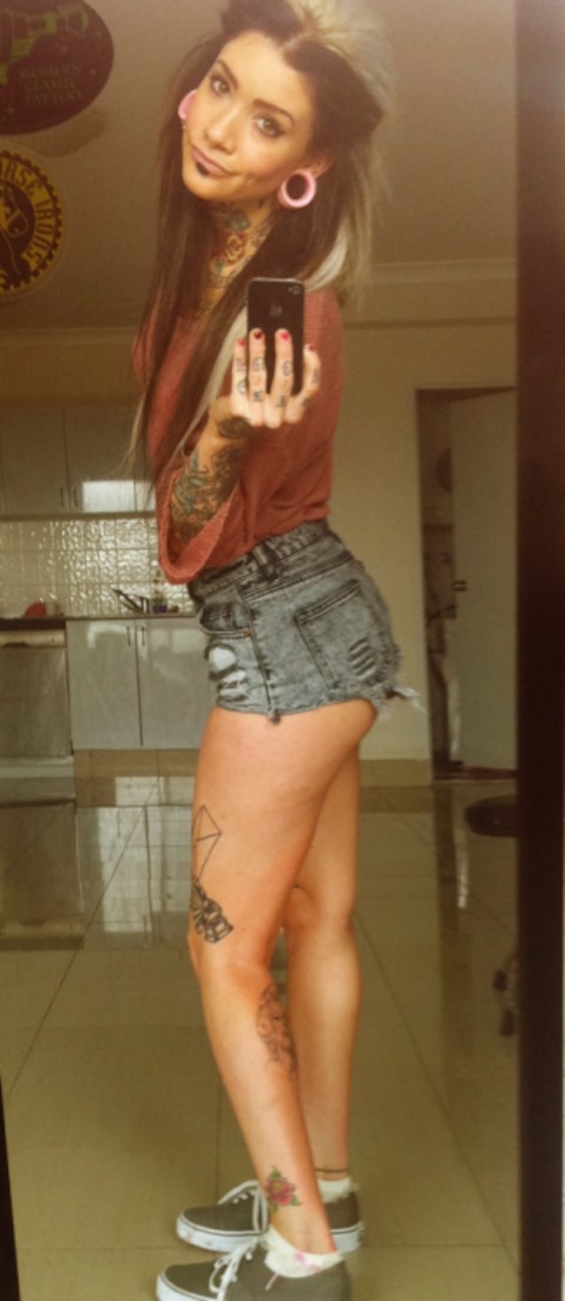 What's the name of this pornstar?