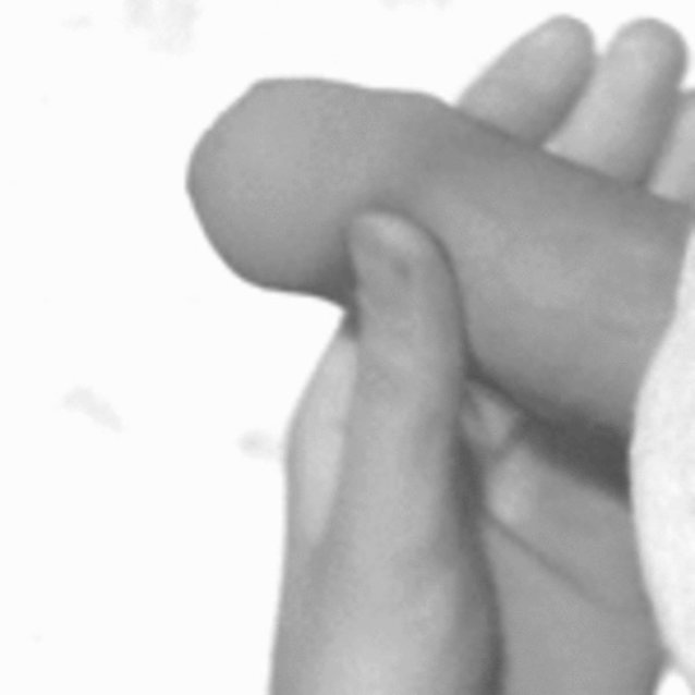 Девушка шалит с закрытой головкой члена гиф Девушка шалит с закрытой головкой члена гиф