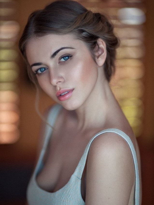 Iknow she is not a pornstar.. Just wanted to know if anyone knows who this is? " Thanks in Advance "