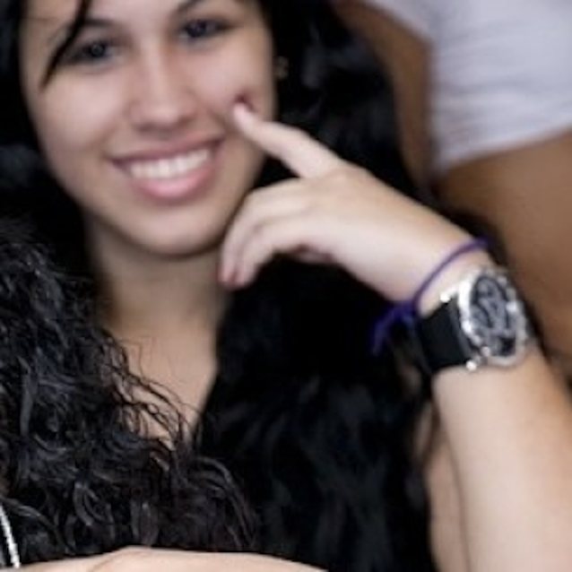 Annyone knows her name?