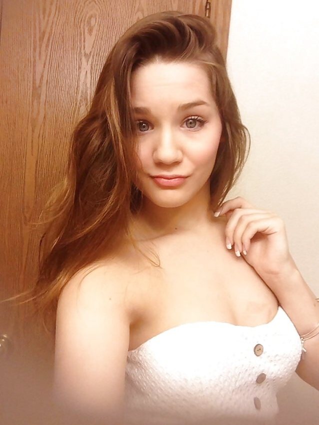 What's the name of this porn star?