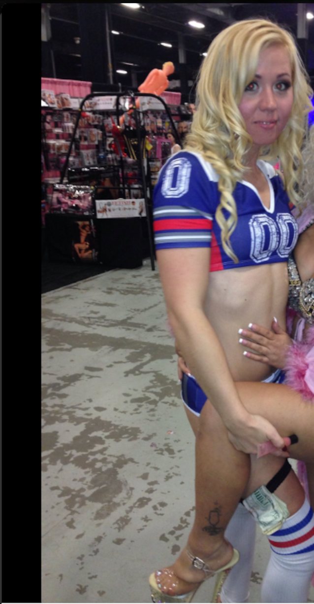 What's the name of this porn star?