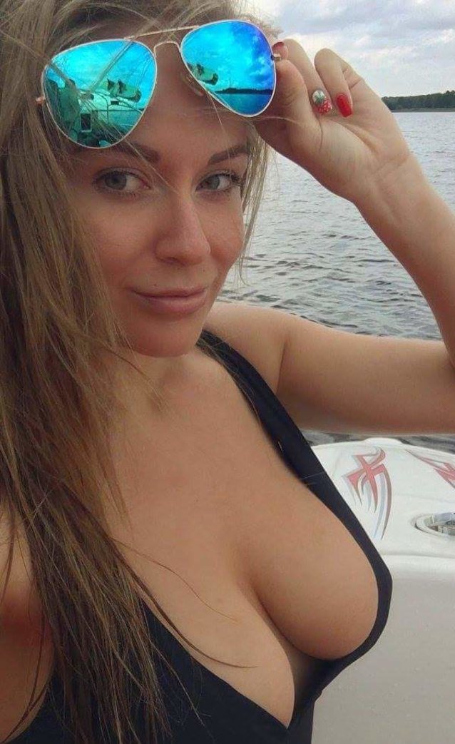 What's the name of this porn star?