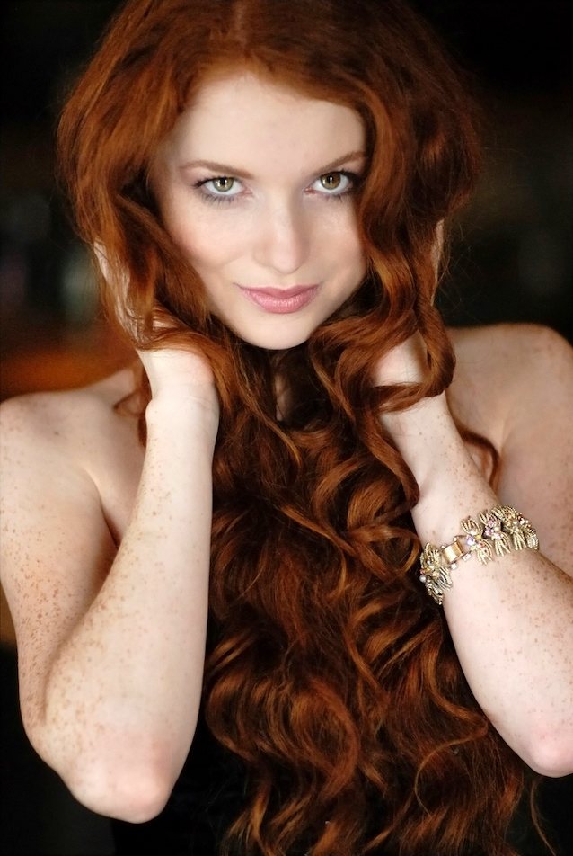 What's the name of this porn star?