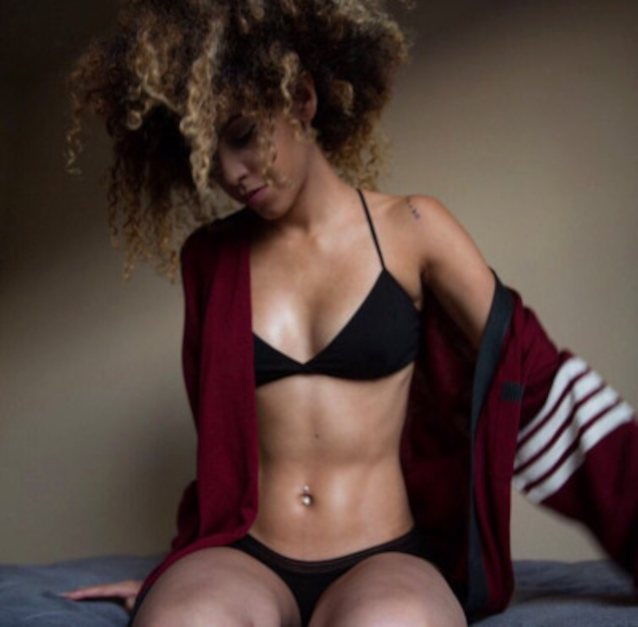 What's the name of this porn star?