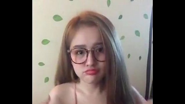 What's the name of this porn star?