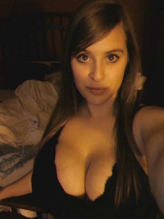 What's the name of this porn star?