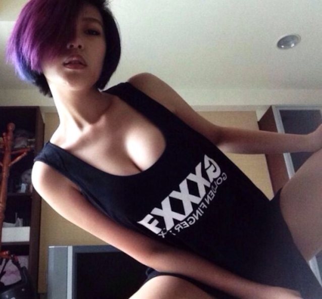What's the name of this porn star?