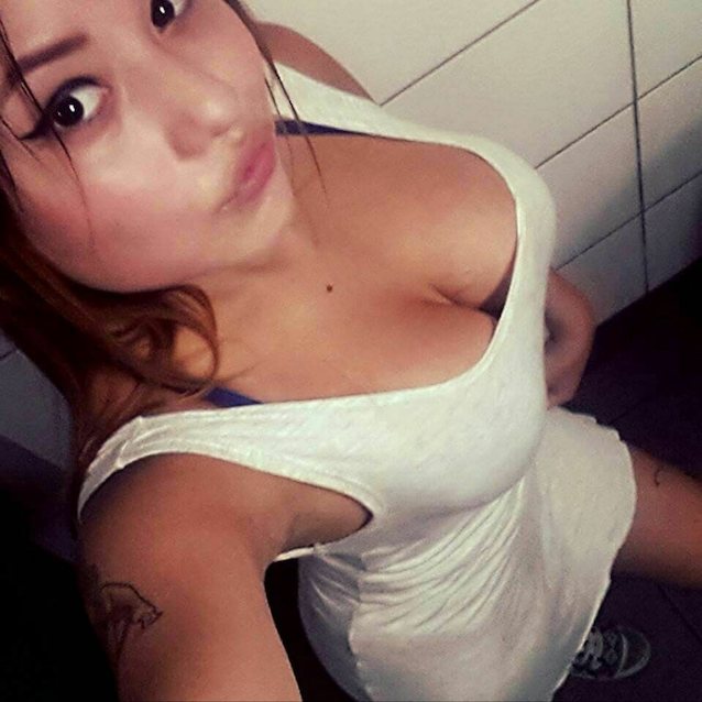 What's the name of this porn star?