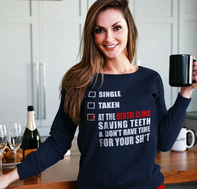 Is she a pornstar? what is her name?