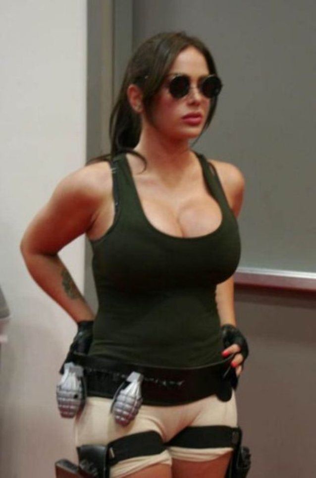 What's the name of this porn star?