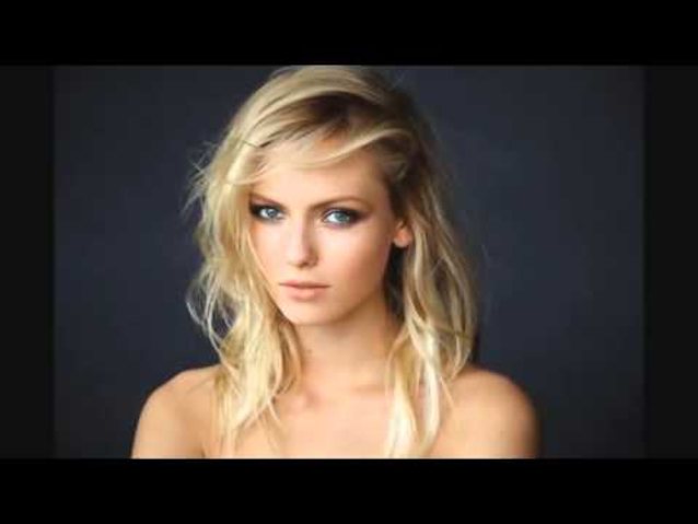 What's the name of this porn star?