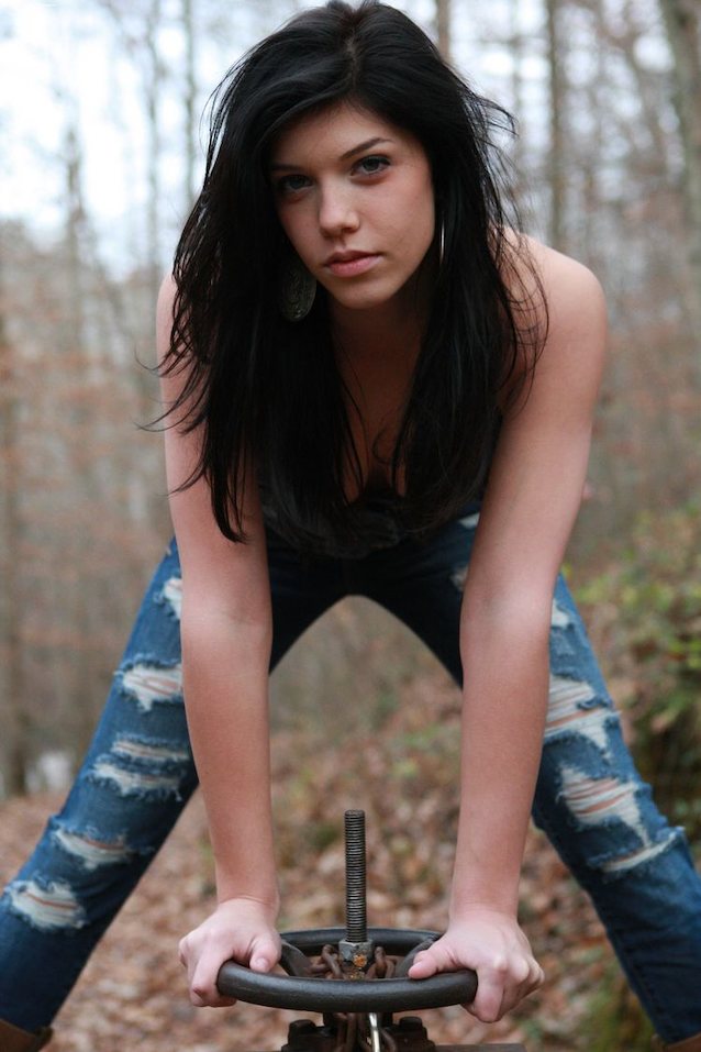 What's the name of this porn star?