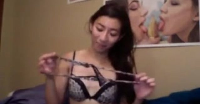 What's the name of this porn star?