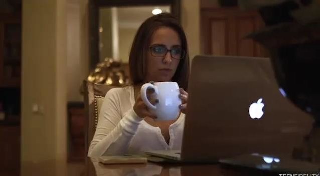 What's the name of this porn star?