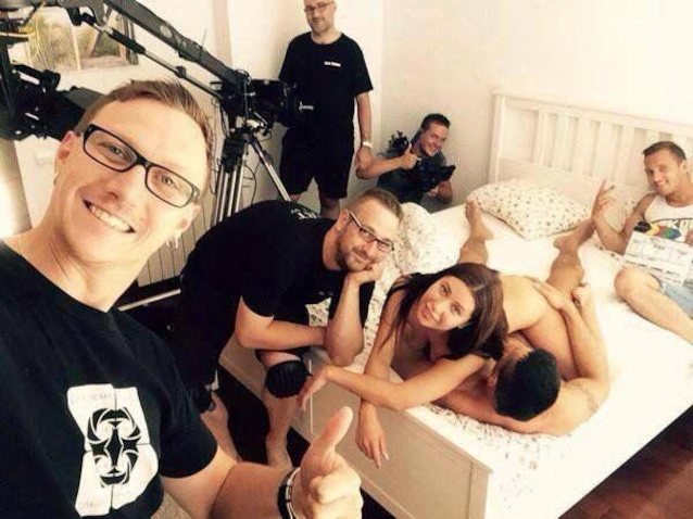 What's the name of this porn star?