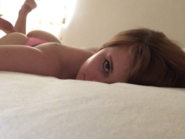 What's the name of this porn star?