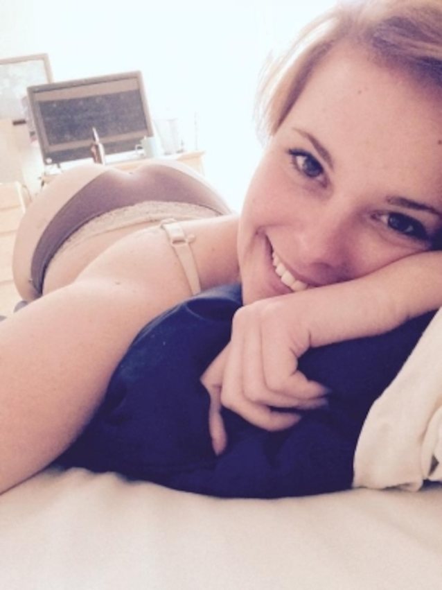 What's the name of this porn star?