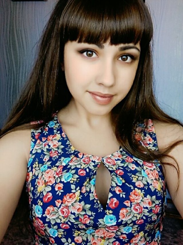 What's the name of this porn star?
