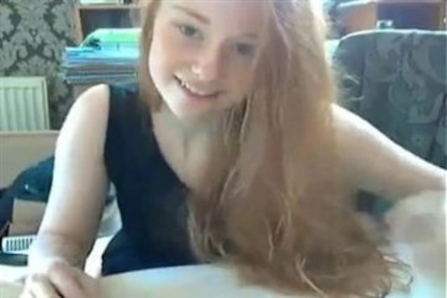 fingering cam camgirl