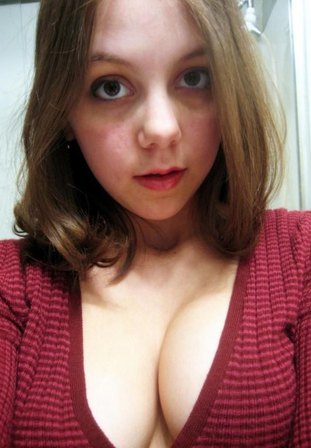What's the name of this porn star?