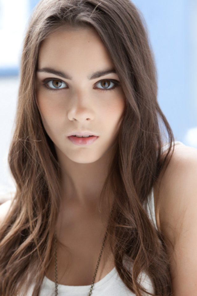 What's the name of this porn star?