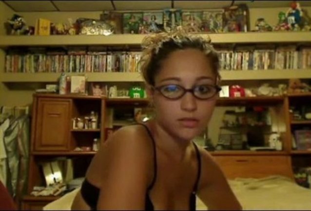 What's the name of this porn star?