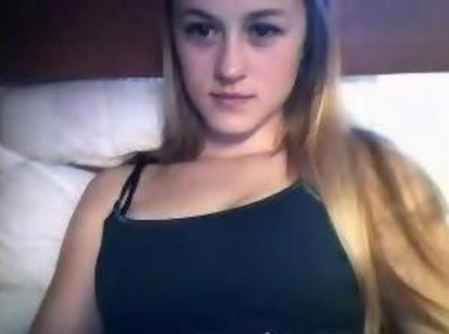 blond webcam teen