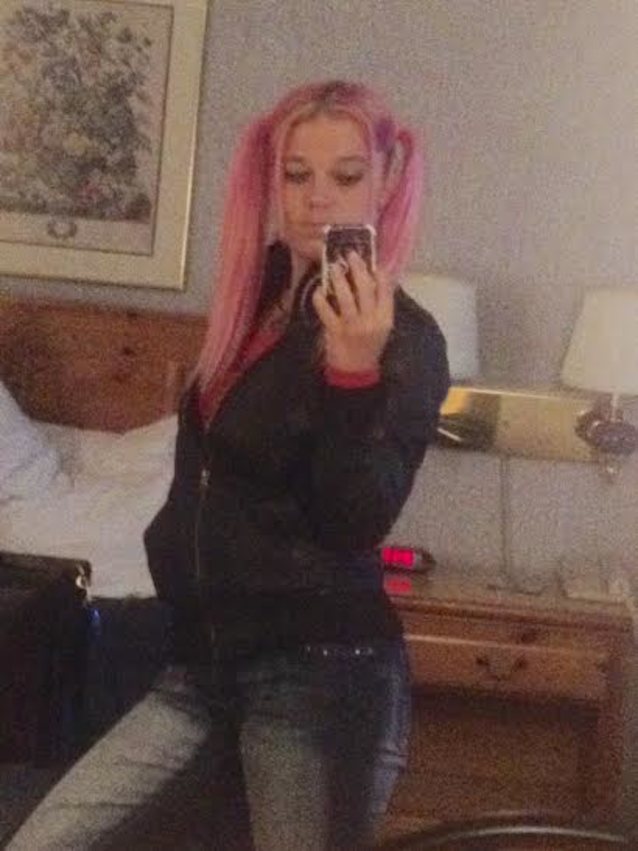 What's the name of this porn star?