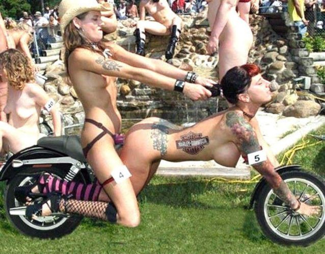 What's the name of this porn star?