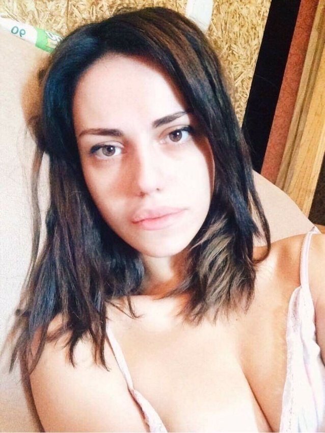 What's the name of this porn star?