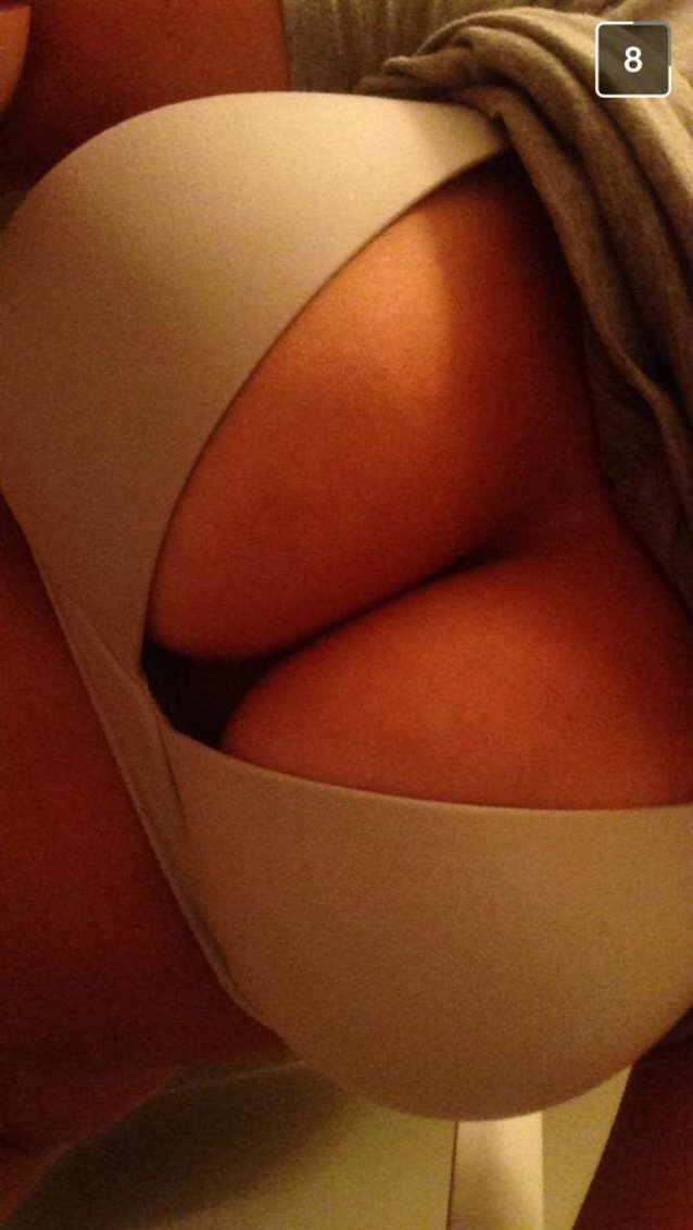 What's the name of this porn star?