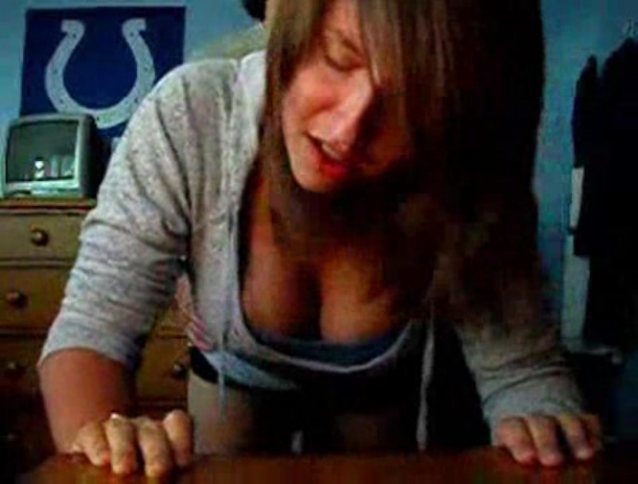 What's the name of this porn star?