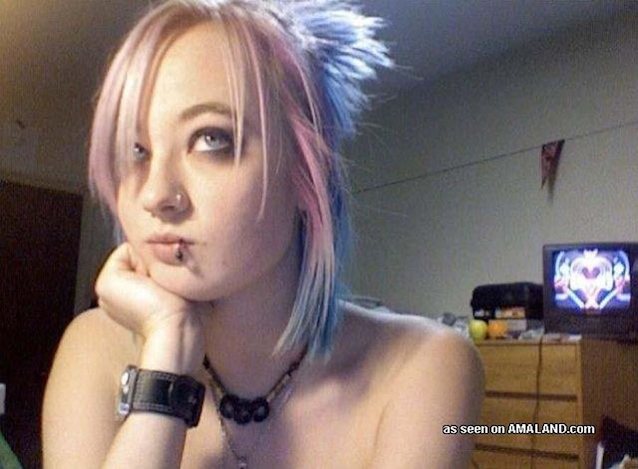 What's the name of this porn star?