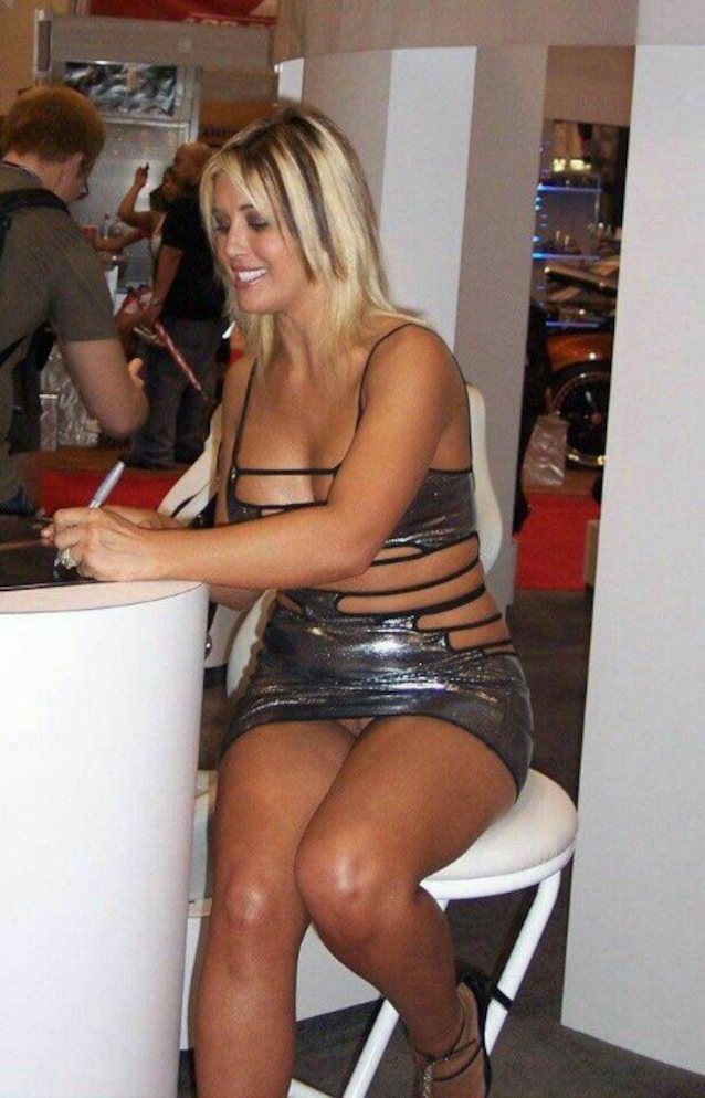 What's the name of this porn star?