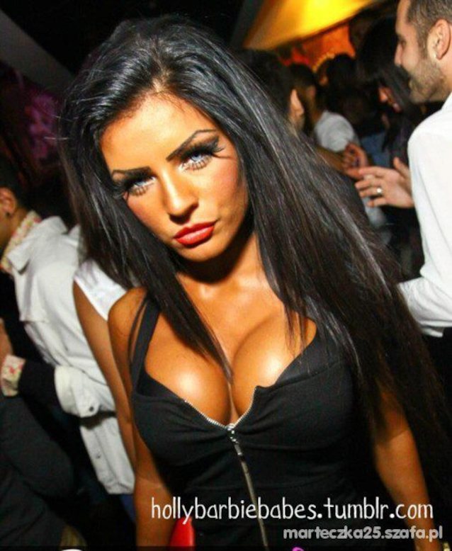What's the name of this porn star?