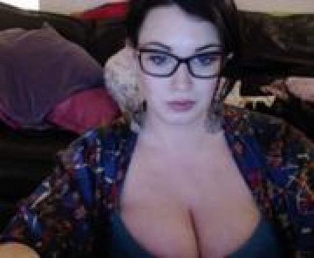 What's the name of this porn star?