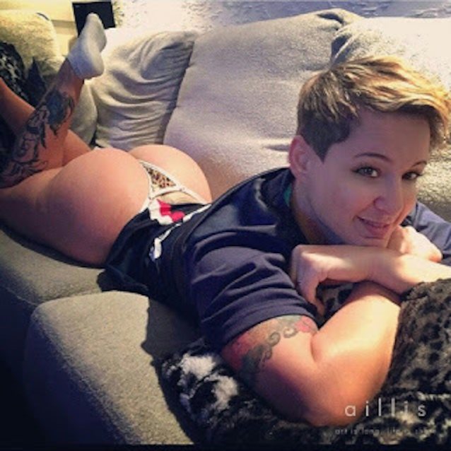 What's the name of this porn star?