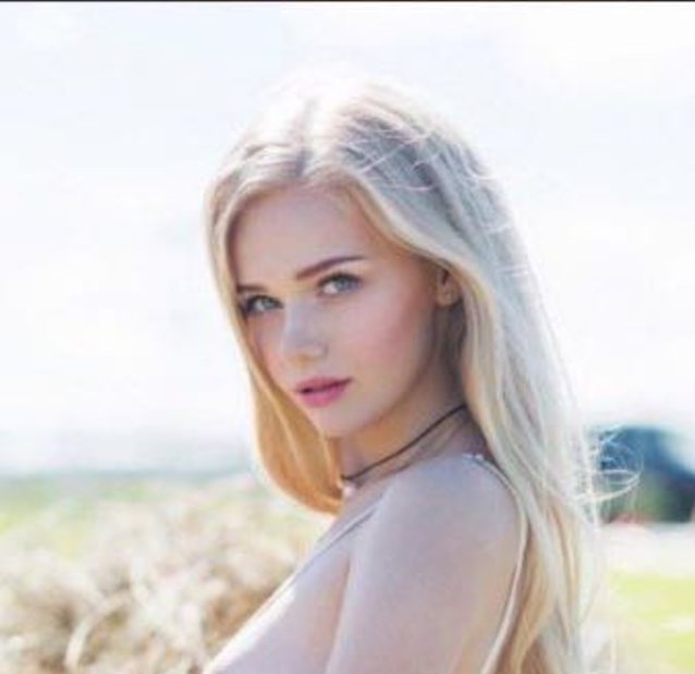 What's the name of this porn star?