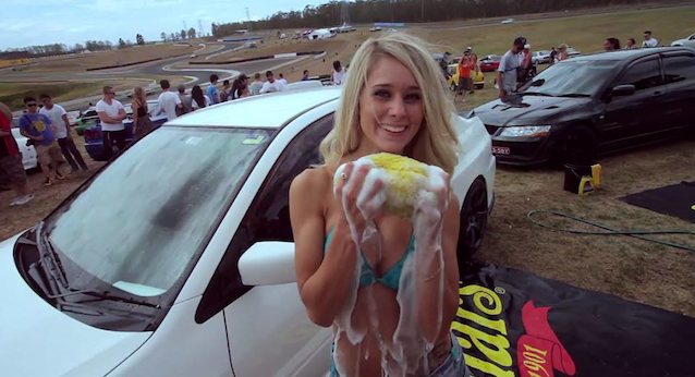 What's the name of this porn star?