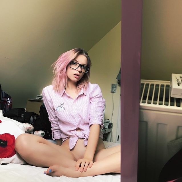 What's the name of this porn star?