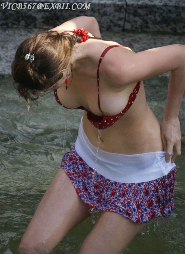 What's the name of this porn star?