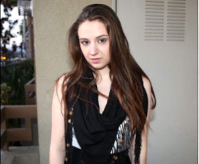 What's the name of this porn star?
