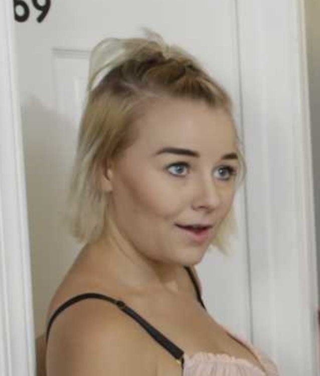 What's the name of this porn star?