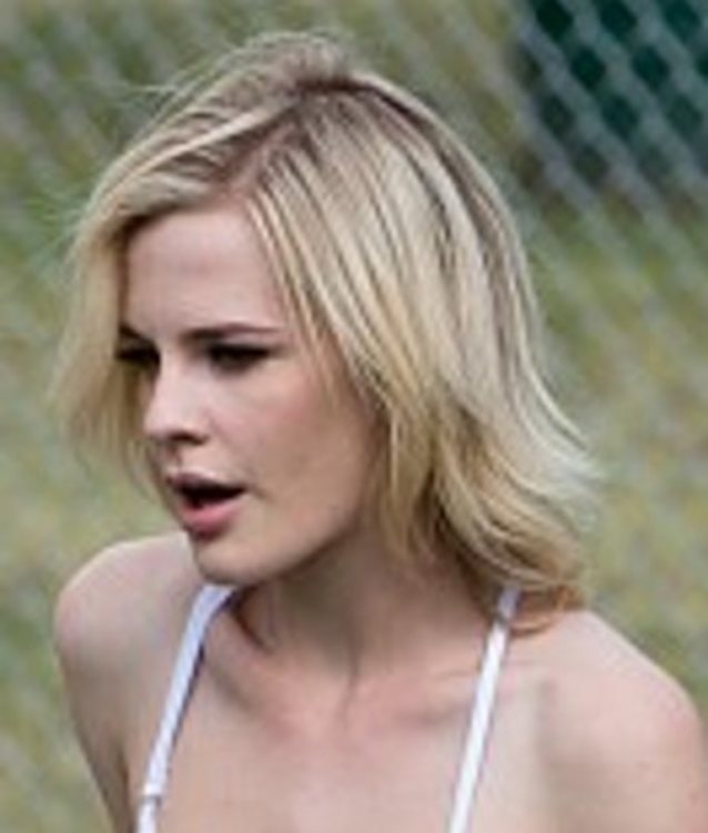 What's the name of this porn star?