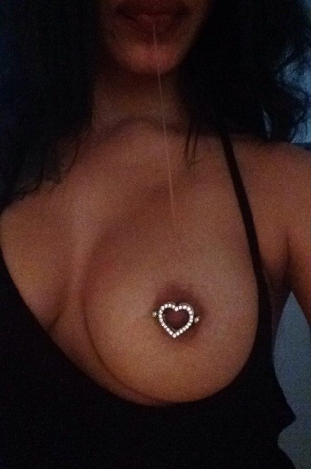 What's the name of this porn star?