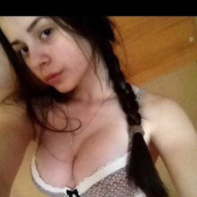 What's the name of this porn star?