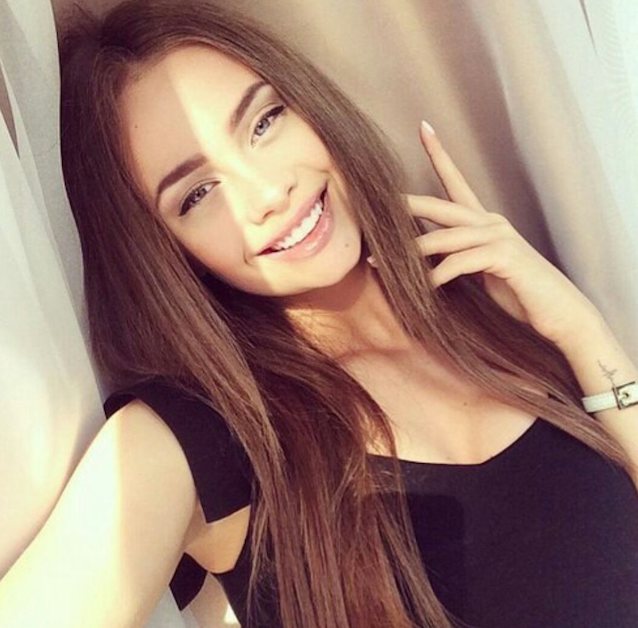 What's the name of this porn star?