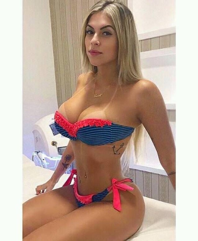 What's the name of this porn star?